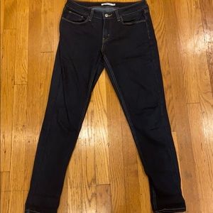 Levi’s dark wash 535 super skinny size 30